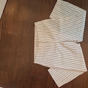 Women's Van Heusen crop slacks